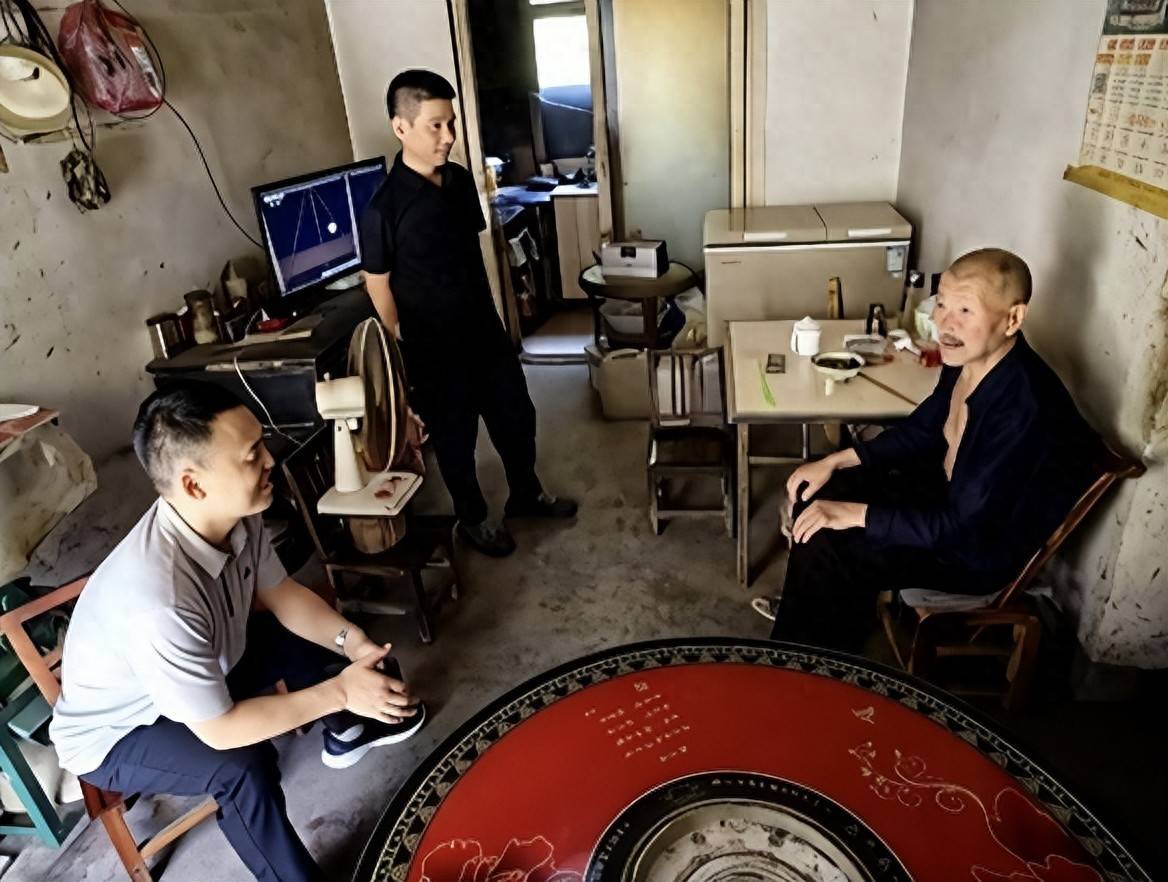 旬阳市甘溪镇：情系特困群众 走访传递关怀
